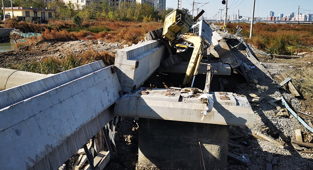 天津南环铁路桥坍塌事故