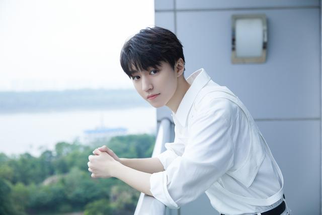 酷睿有全新代言人：王俊凯