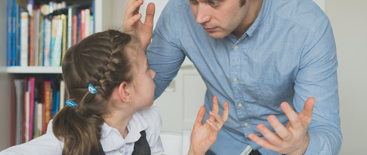 顶嘴和闭嘴的孩子将来谁不容易被人欺负？