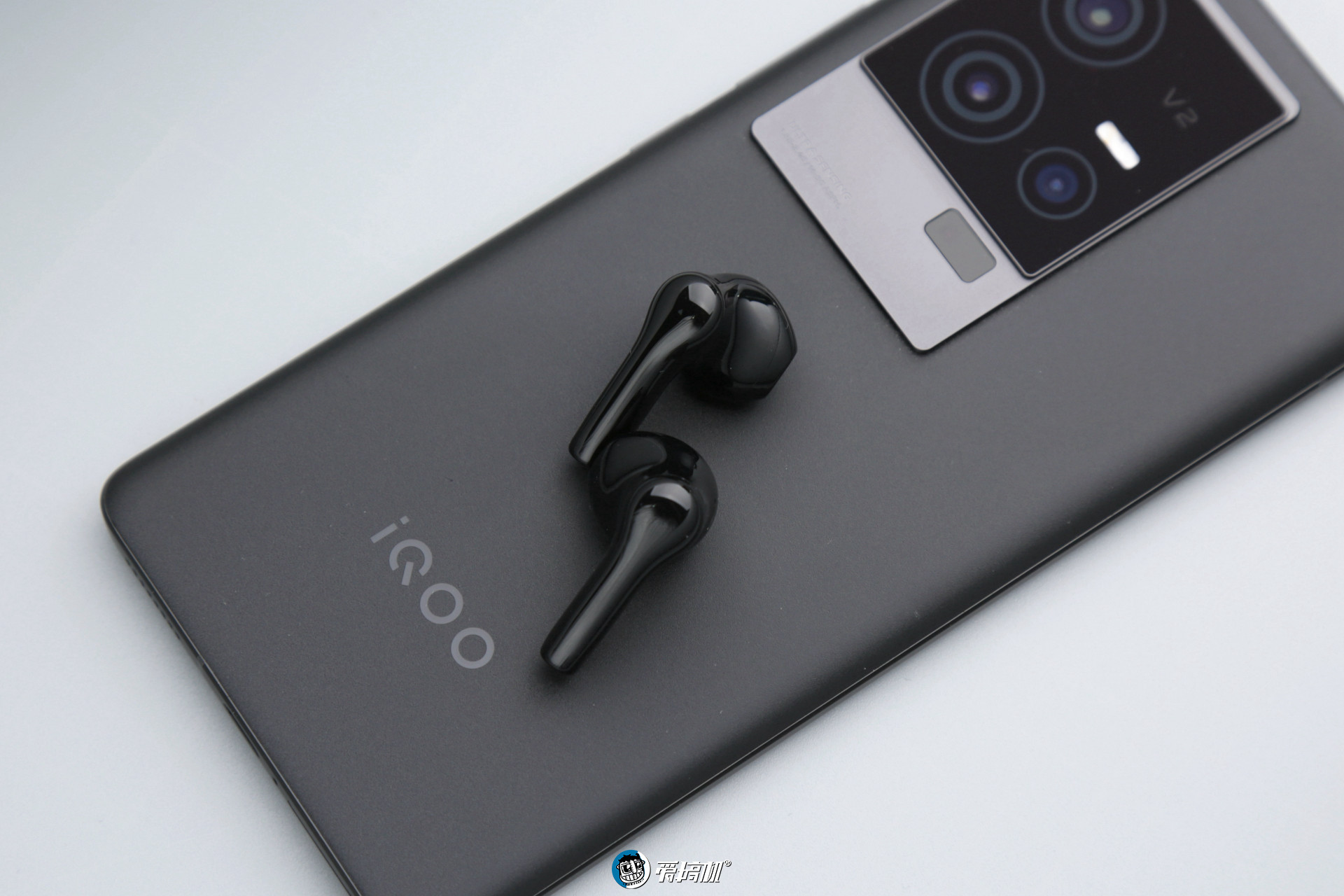 竟然还挺彳亍,iQOO TWS Air Pro半入耳降噪耳机体验