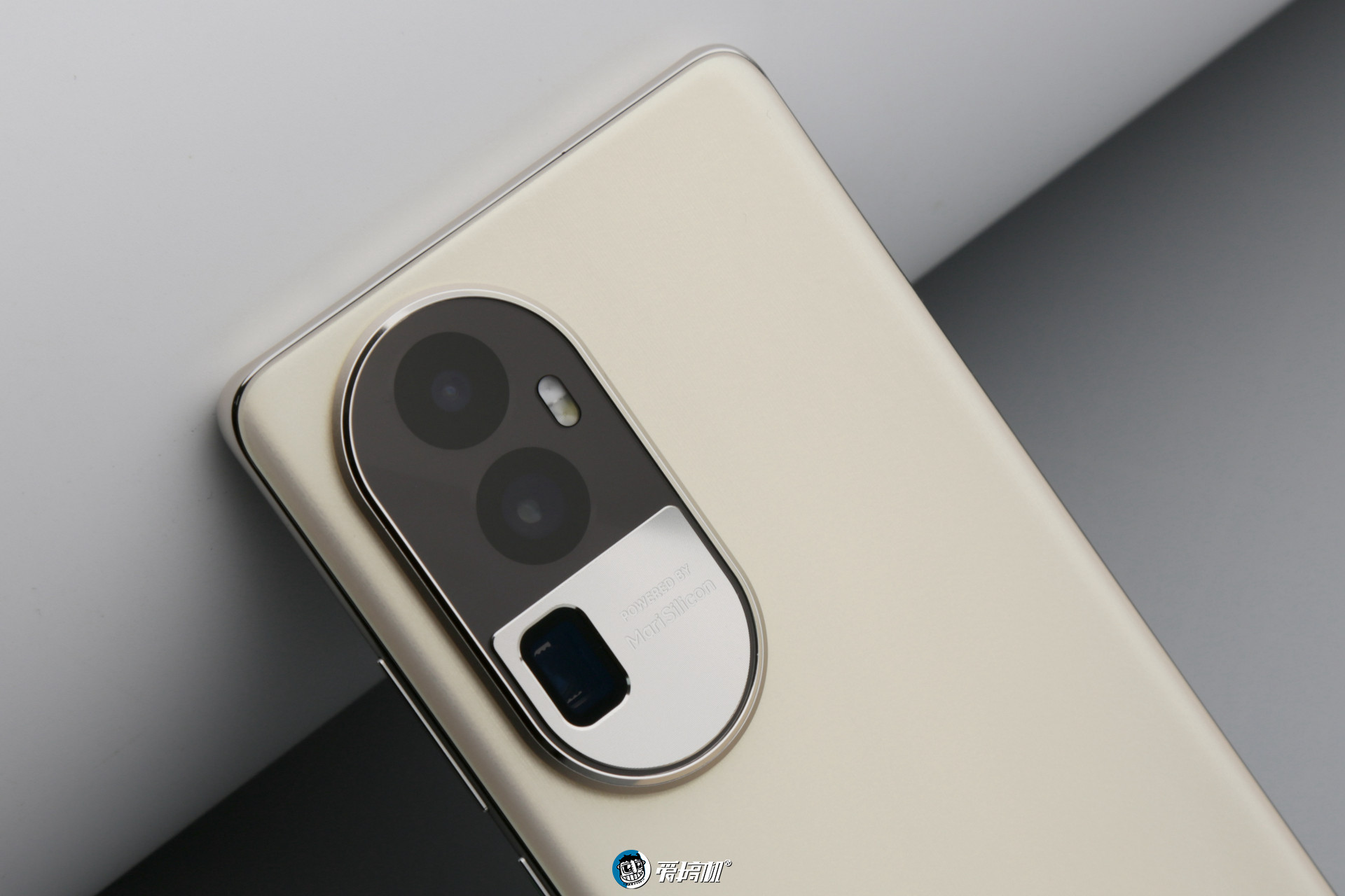 中端潜望长焦大佬,OPPO Reno10 Pro+评测