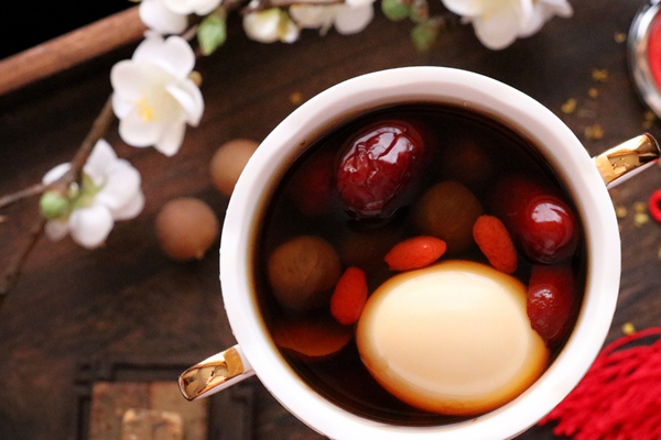 重新构思后的标题一碗5元鸡蛋它补血暖宫满口暖香