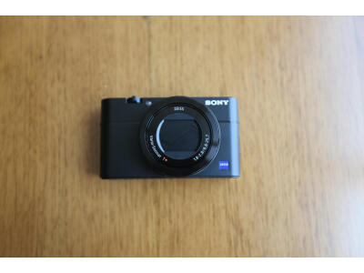 图文对比奥林巴斯om-1和em1-3比较的区别有啥？现在哪个好买的人多？ 观点 第4张