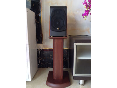 反馈jbl音乐世家200和琉璃4区别很小么？大家说说选择哪个好？ 观点 第5张