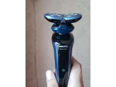 好纠结博朗5系w1000s和m4000cs哪个好？区别优缺点分析揭秘？ 观点 第5张