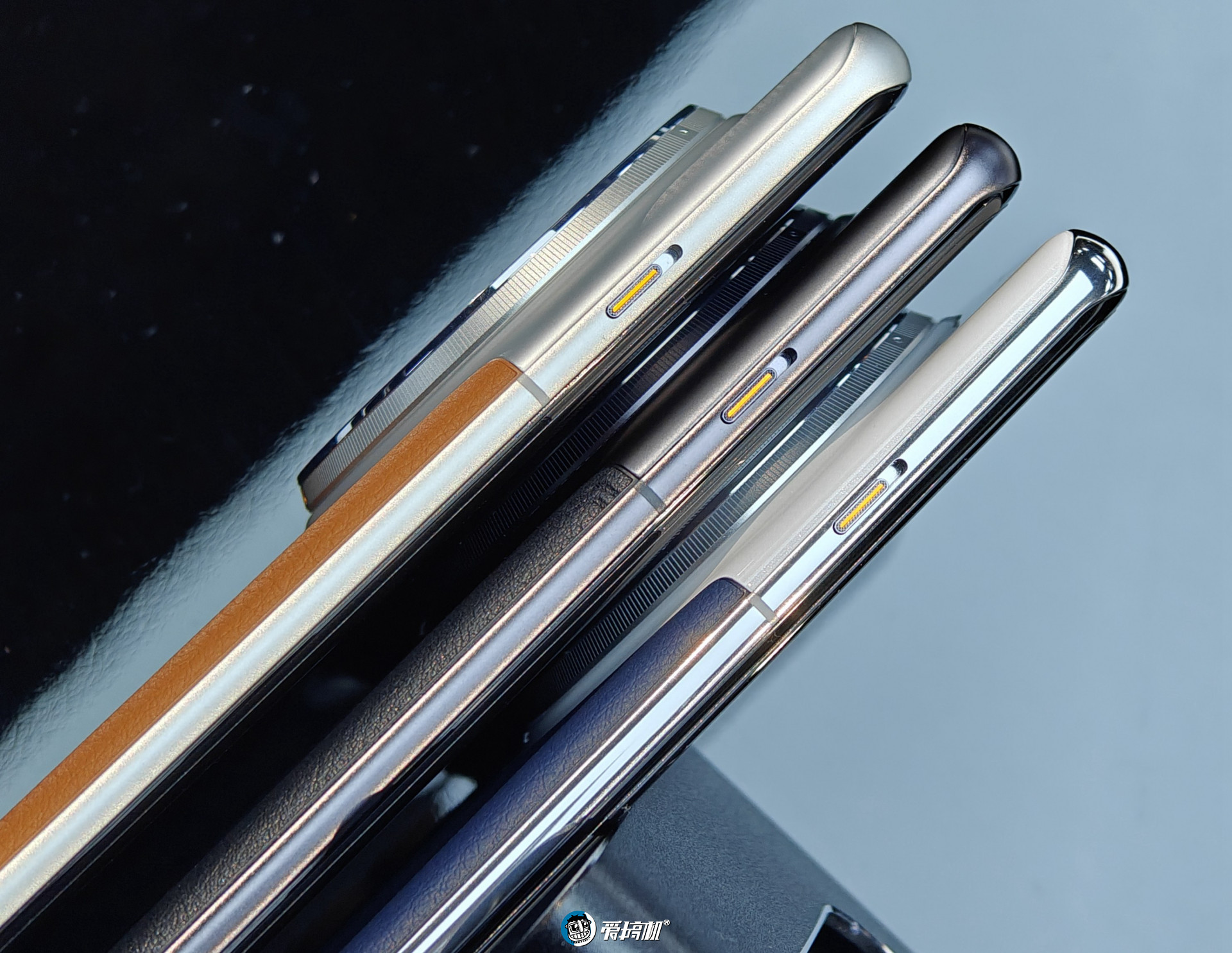 新堆料大佬,OPPO Find X7系列多配色上手与人像样张对比