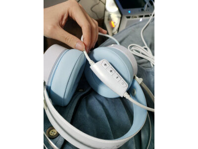 对比下华为freebuds lipstick和4e哪个好啊？使用感受区别大吗？ 观点 第5张