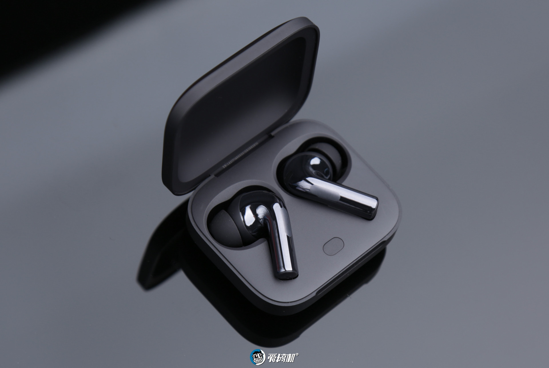 首发449元的双动圈,一加Buds 3无线耳机体验:49dB降噪+10小时单体续航