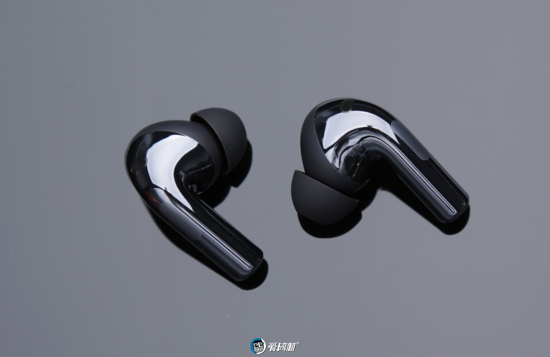 首发449元的双动圈,一加Buds 3无线耳机体验:49dB降噪+10小时单体续航