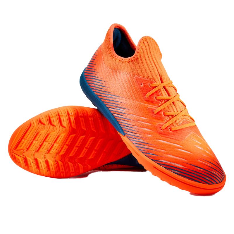 迪卡侬tf小学生轻量化clr足球鞋