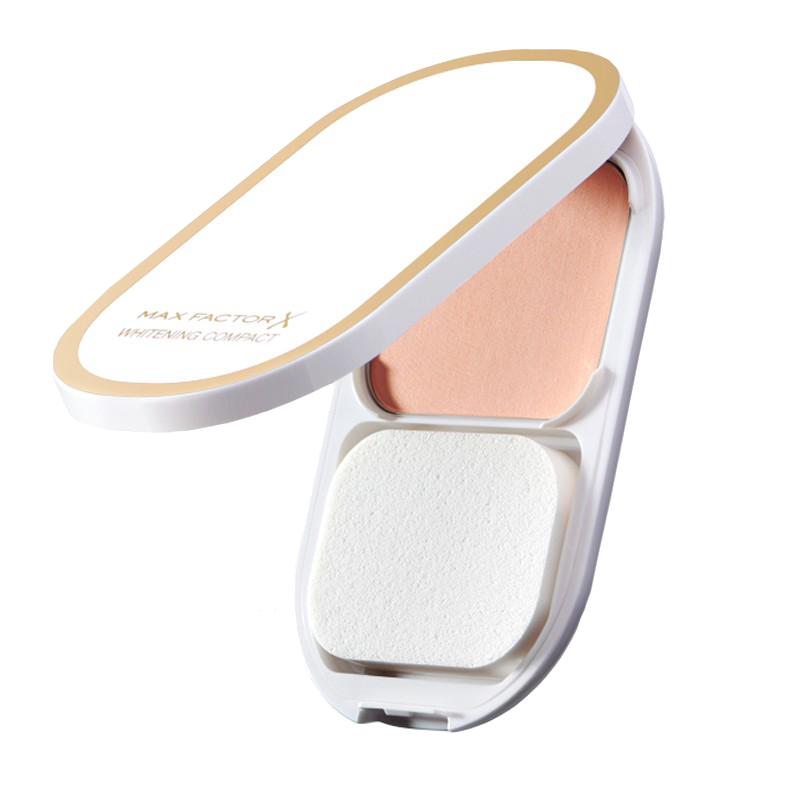 蜜丝佛陀闪耀小白盒臻白粉饼定妆