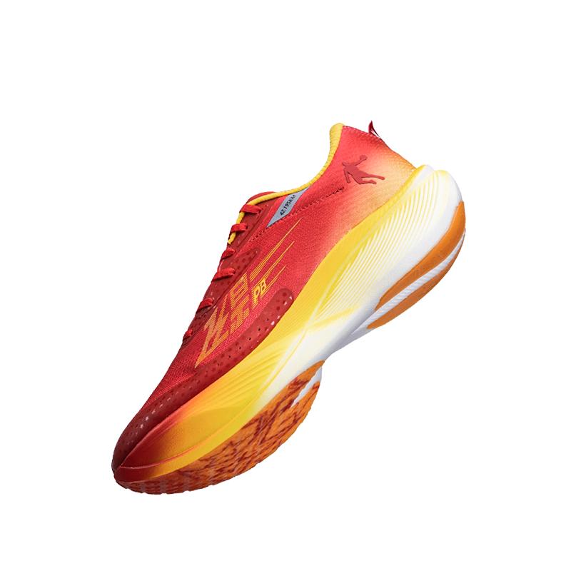 中国乔丹飞影pb3 . 0专业跑步鞋