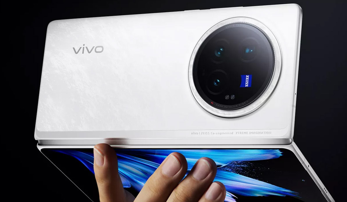 6999元起，vivo X Fold3系列发布：最轻的大内折与IPX8防水 | 2999元起的天玑9300平板