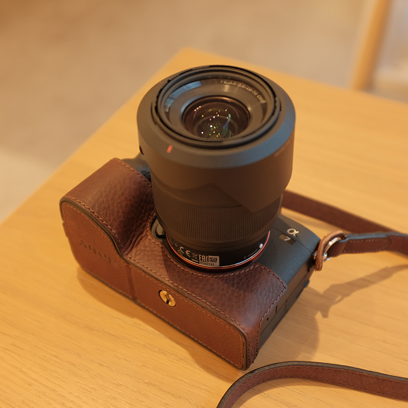 JX索尼a7m4保护套a7r5相机包a7s3配件A1微单皮套真皮相机套壳手柄