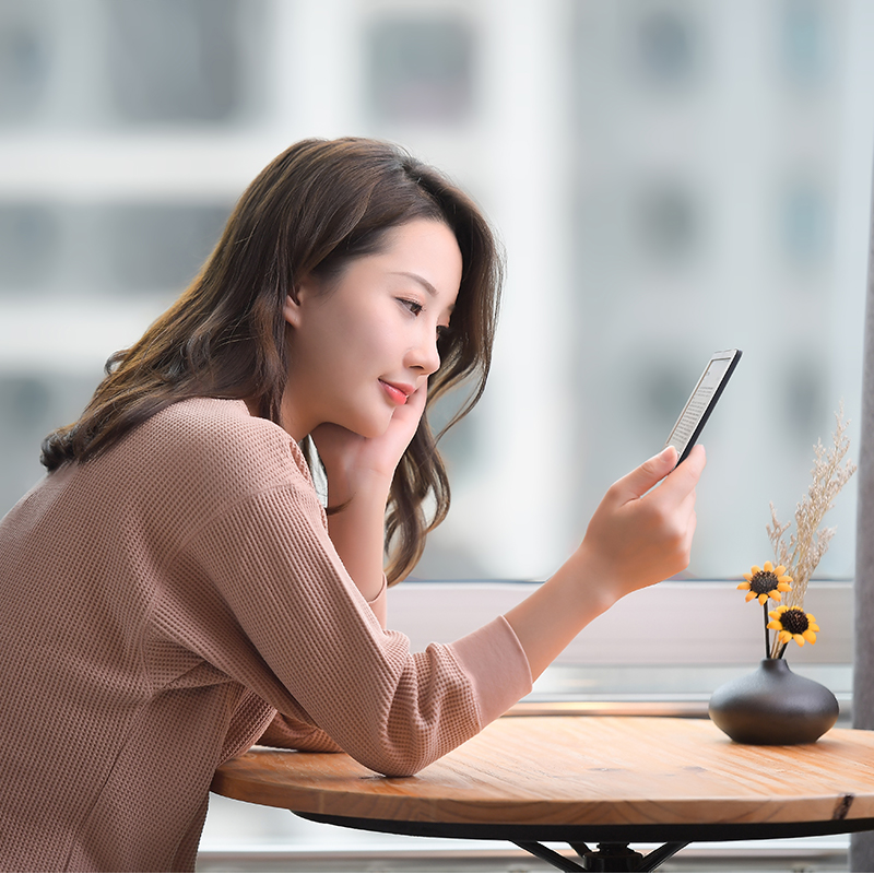 小米多看电纸书墨水屏四核心16GB大内存双色温随身阅读电子书原装