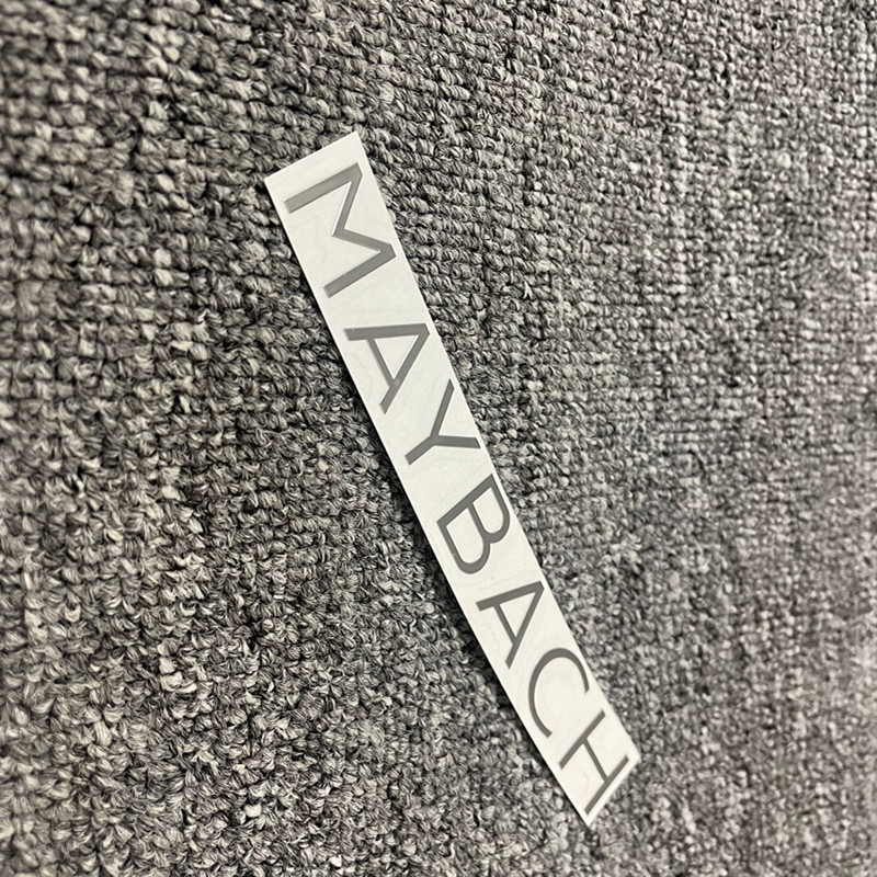 适用于奔驰迈巴赫S级S450S560S680GLS480中网英文字母标贴车标志