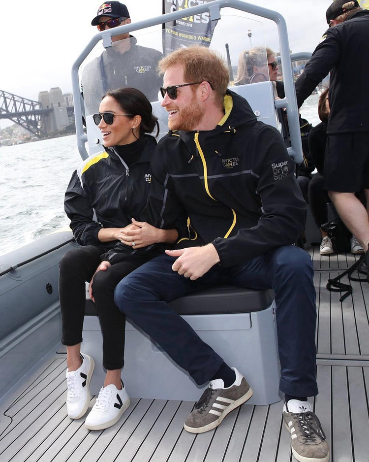 国内现货 法国购 VEJA V10 明星同款百搭牛皮休闲运动小白鞋 多色