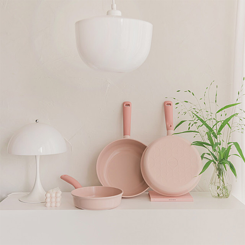 韩国进口陶瓷不粘锅粉色fika平底锅煎饼锅家用煎锅电磁炉燃通气