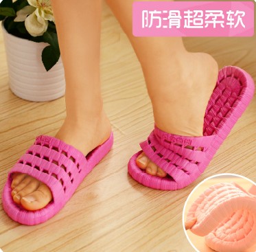 浴室拖鞋女夏天洞洞鞋漏水防滑软底有洞洗澡镂空居家男士漏洞托鞋