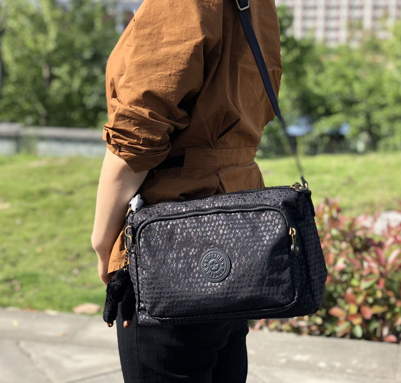 休闲女包中号RETH百搭单肩斜挎包K12969/K70098