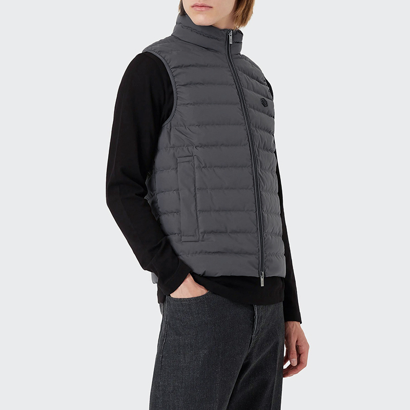 阿玛尼 EMPORIO ARMANI 男士立领鸭绒男装羽绒马甲 8N1BQ1 1NLRZ