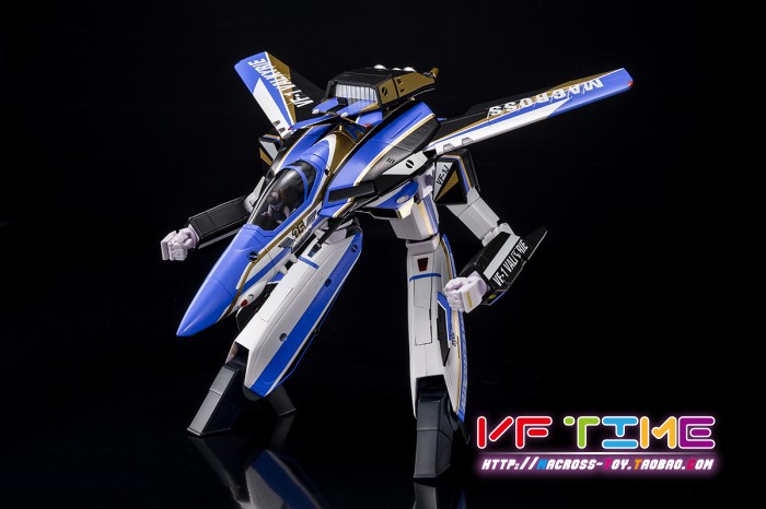 ARCADIA 太空堡垒 超时空要塞 1/60 VF-1J 35周年纪念涂装 限定版