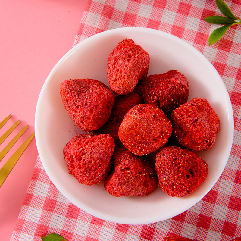 冻干草莓脆雪花酥使用烘焙水果干脯蜜饯网红孕妇儿零食休闲食品童