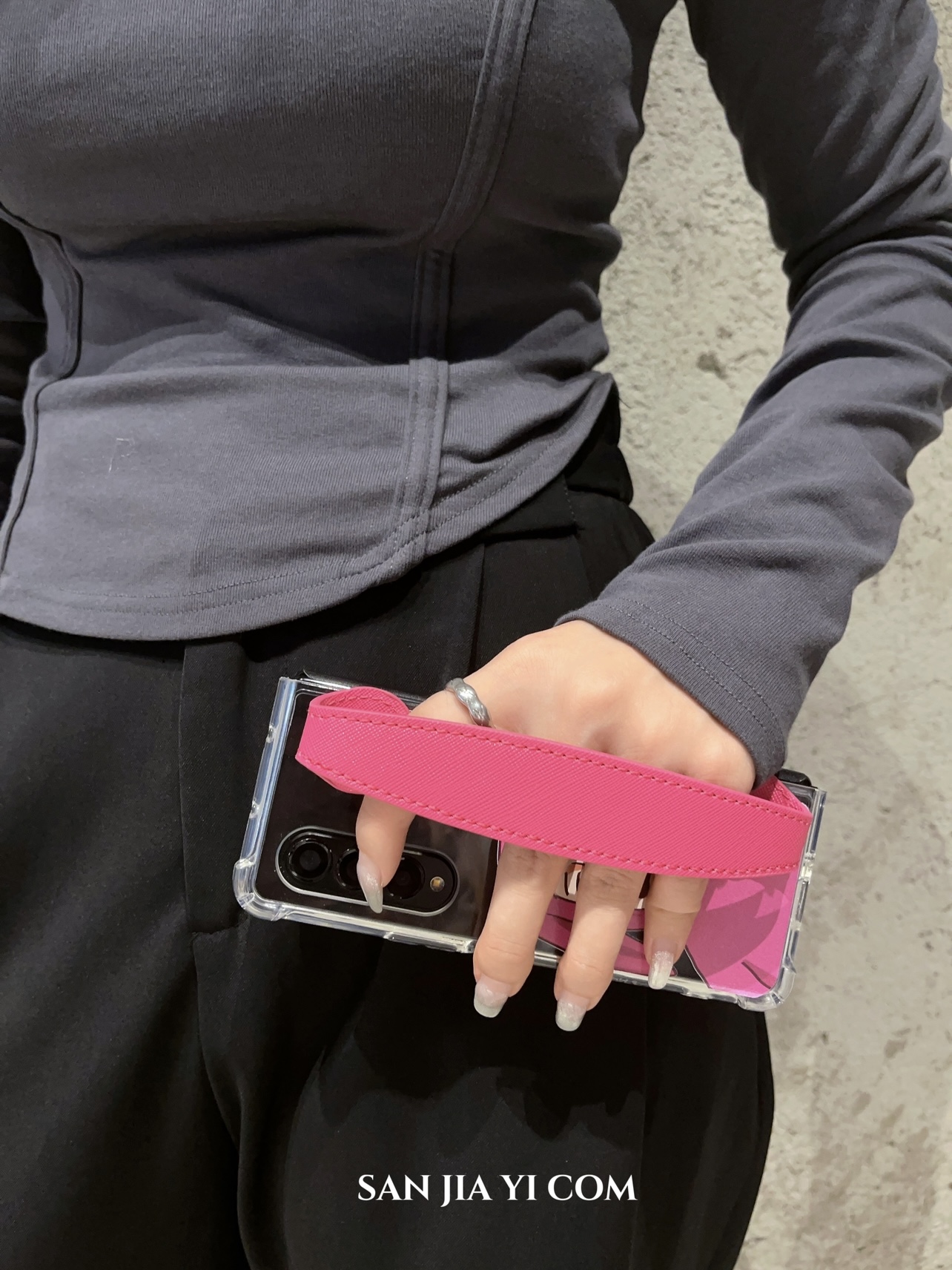 小众搞怪女孩zfold5折叠屏手机壳保护套玫红手腕带防摔适用三星2/3/4/5代外壳创意个性斜挎侧背挂绳ins新款女