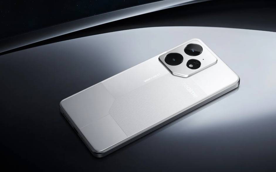 真我新机曝搭载骁龙8 Gen 5＋165Hz直屏，或为Neo 8旗舰登场