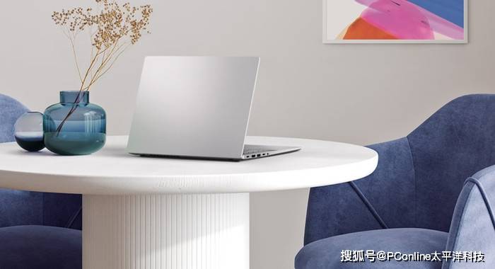 打工人新宠！这台轻薄本凭啥让我告别电量焦虑