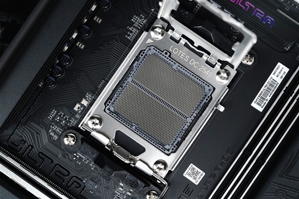轻松打造千帧电竞主机 七彩虹iGame B850M Ultra-OC V14主板图赏
