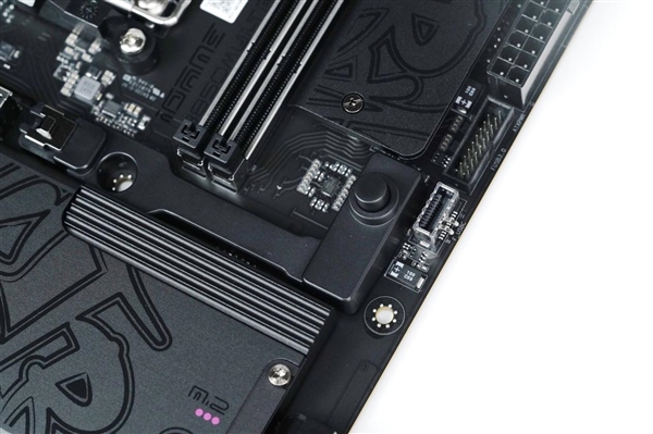 轻松打造千帧电竞主机 七彩虹iGame B850M Ultra-OC V14主板图赏