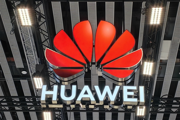 华为韬定律从手机SoC杀入AI ：昇腾990首次引入！集成度增长超100倍
