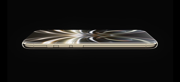 iPhone 20原型机偷跑：无边框+四微曲屏 外观史诗级革新
