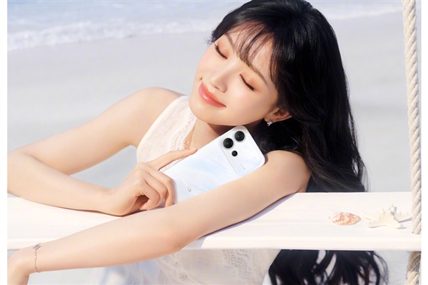 田曦薇空降三亚！明晚vivo S60发布会燃爆全场