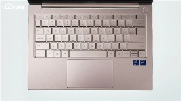 MacBook Neo卖爆后 Windows笔记本终于坐不住了!