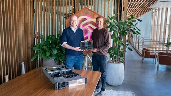 NVIDIA 88核心Vera CPU正式发布！性能怒超x86 1.8倍、单线程无敌