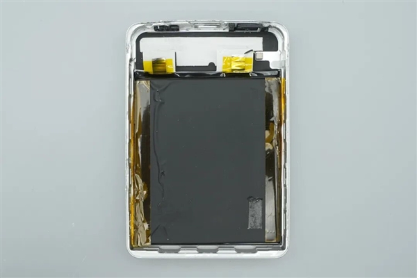 拆解报告:小米金沙江10000mAh 45W超薄磁吸移动电源