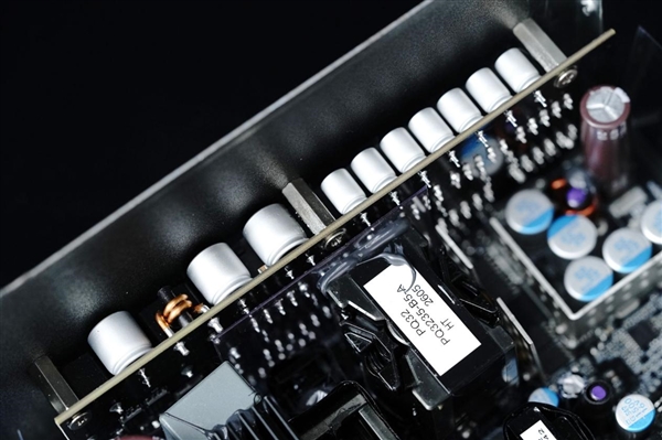 125mm短身 + ATX 3.1！鑫谷昆仑山海MU-850GD电源图赏