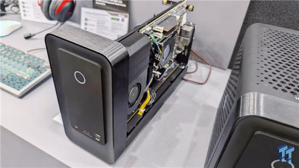 全球最小！索泰发布搭载桌面级RTX 5080迷你电脑
