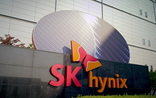 存储太火抢疯了！SK集团董事长：计划未来五年将晶圆产能翻倍