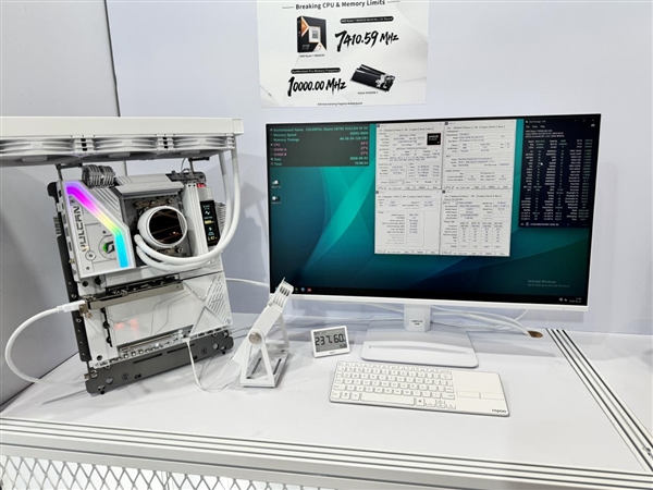 七彩虹iGame X870E白火神主板惊艳亮相：完美搞定SSD、GPU带宽之争