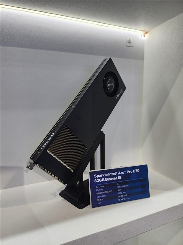 32GB显存压进单槽！撼与锐炫Pro B70涡轮卡现身：8卡堆出256GB