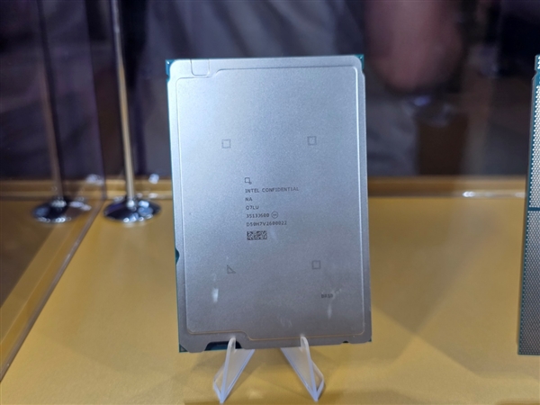 Intel至强6+：再现CPU王者之风！一个机柜60000+核心