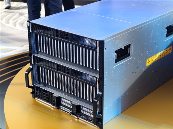 Intel至强6+：再现CPU王者之风！一个机柜60000+核心
