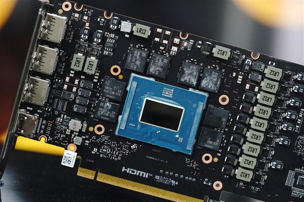 轻松本地部署大模型!铭瑄锐炫Pro B70 32GB Turbo显卡图赏