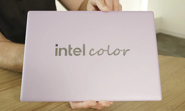主打超高性价比!Intel Color公版笔记本首发上手:12.9mm超薄、机身无散热孔