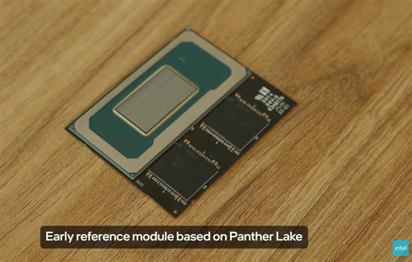 主打超高性价比!Intel Color公版笔记本首发上手:12.9mm超薄、机身无散热孔