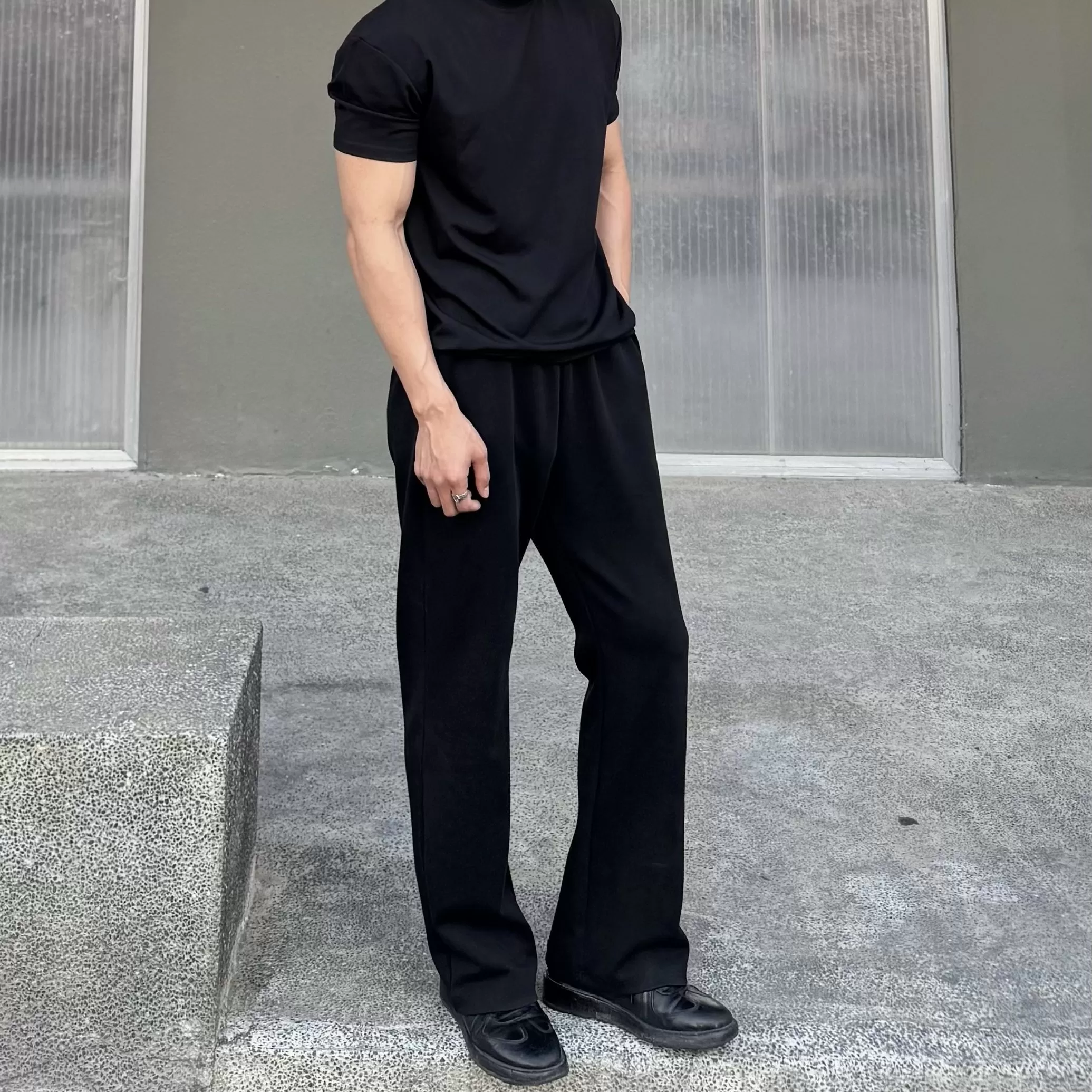 本源ULTISO 美式休闲弯刀卫裤健身运动微喇宽松百搭显高直筒长裤