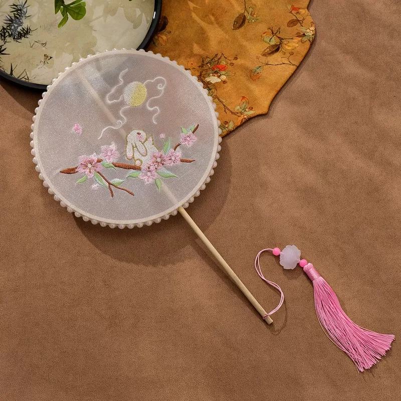 儿童汉服扇子团扇女童走秀拍摄长柄扇舞蹈绣花古风宫扇六一活动扇